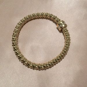 Gold-colored stretchy bracelet